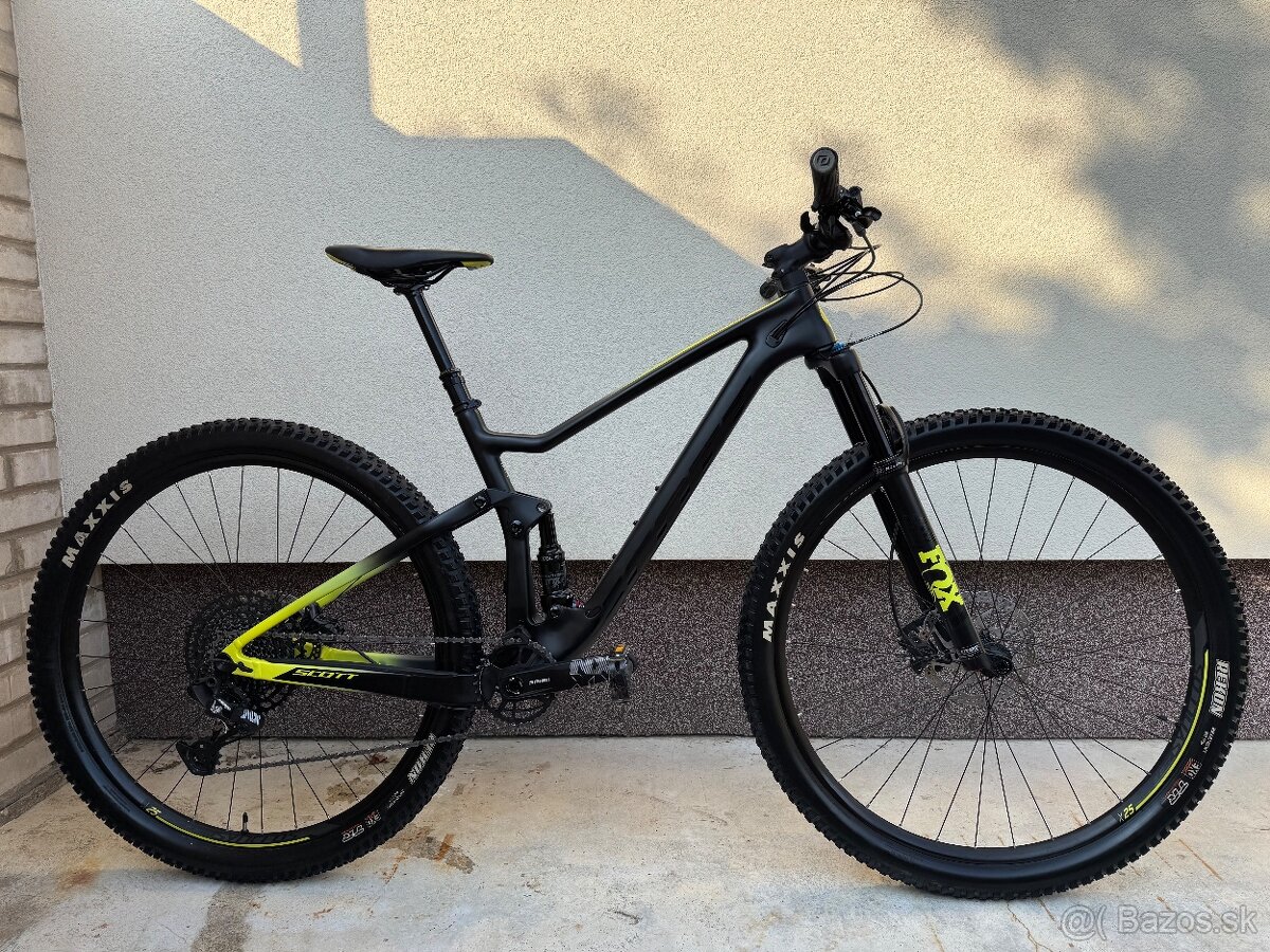 Karbónový celoodpružený bicykel Scott Spark 900 Elite