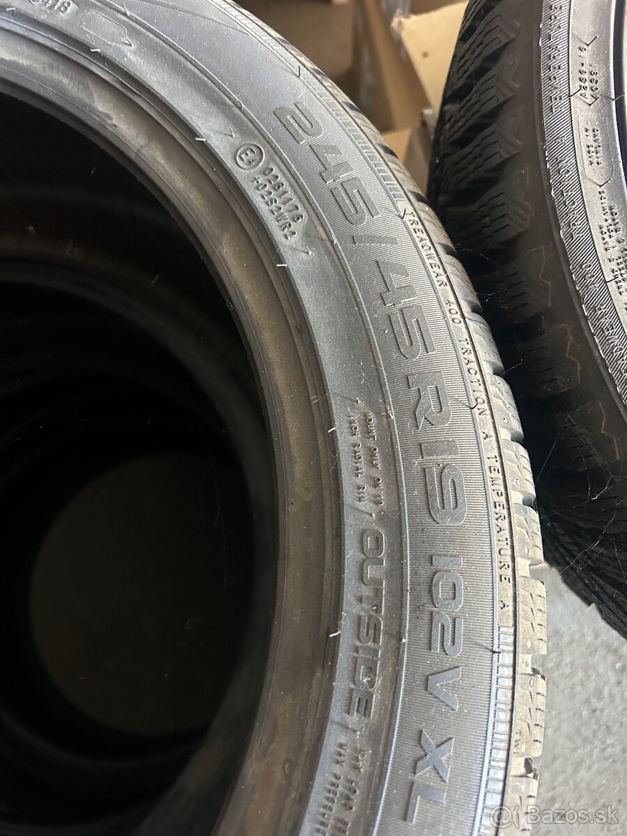 245/45 r19