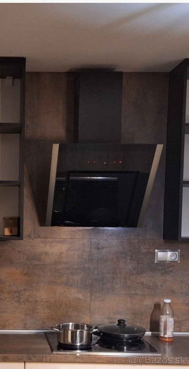 Darujem za odvoz digestor