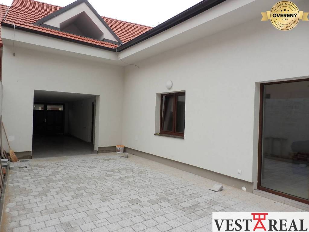 Na prenájom bytová jednotka 4+1 Trnava, Jeruzalemská