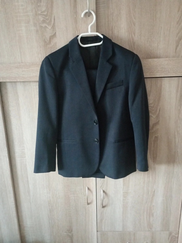 Detský oblek v. 146 na oslavu alebo prvé sväté prijímanie