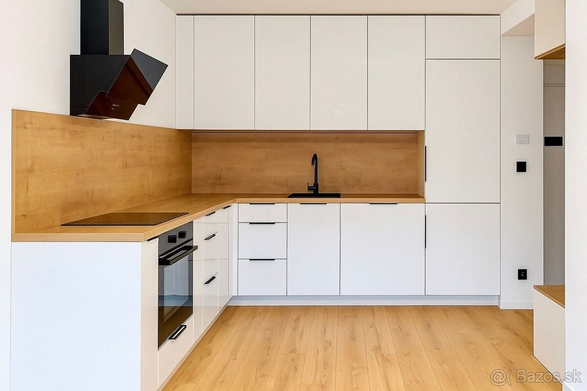 JUH - KRIVÁ -  2 IZBOVÝ SUPER MODERNÝ BYT 35 M2.