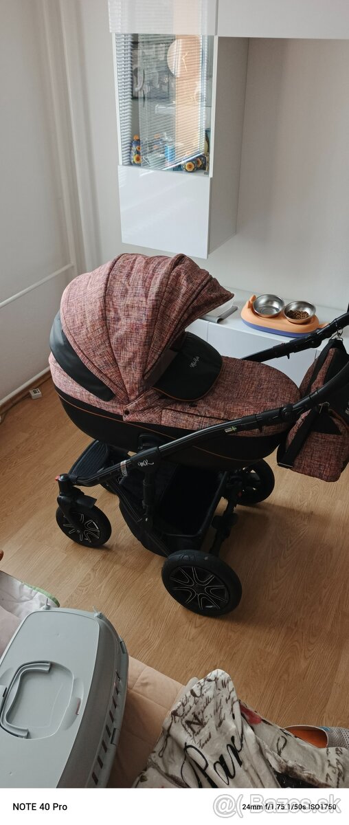 Trojkombinacia kočíka