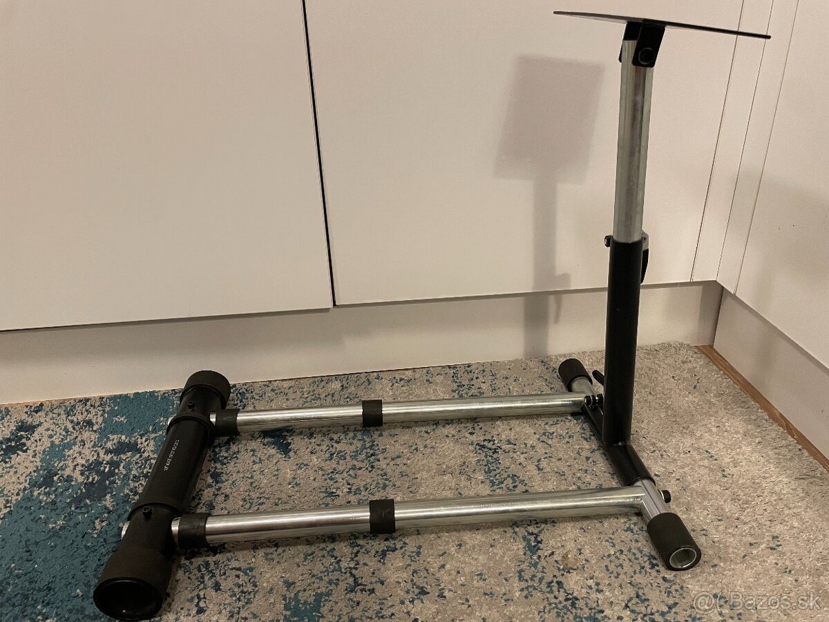 Stojan na volant Wheel Stand Pro