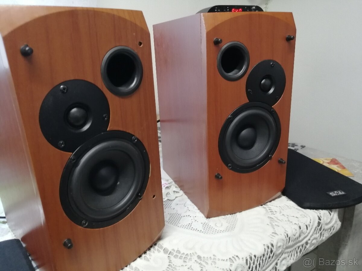 Bluetooth sal štúdiové aktívne reprobedne