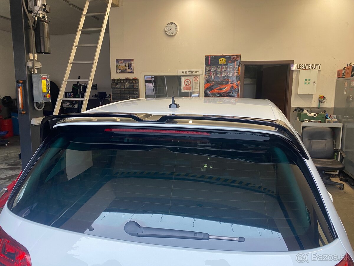 Spoiler/kridlo golf 7