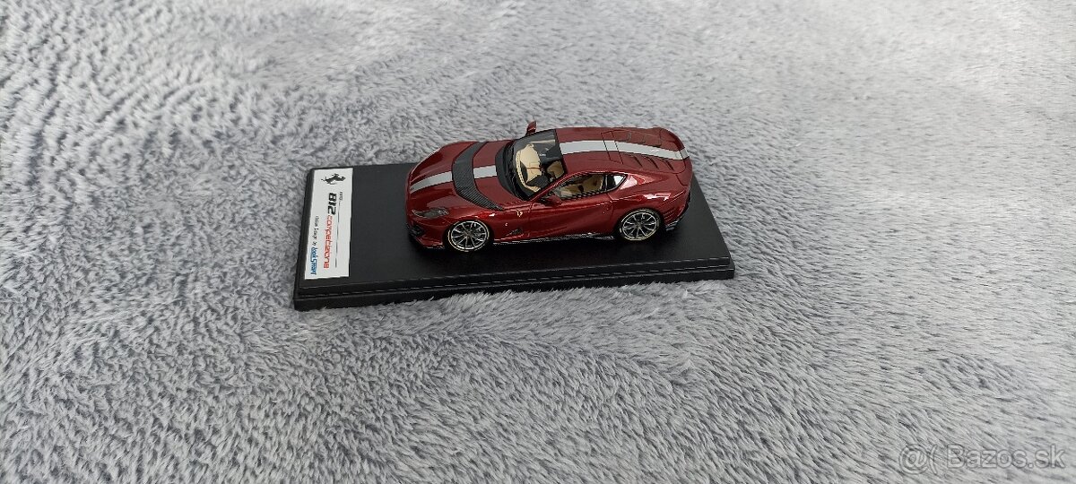 Predám model Ferrari 812 Competizione 1:43 Looksmart