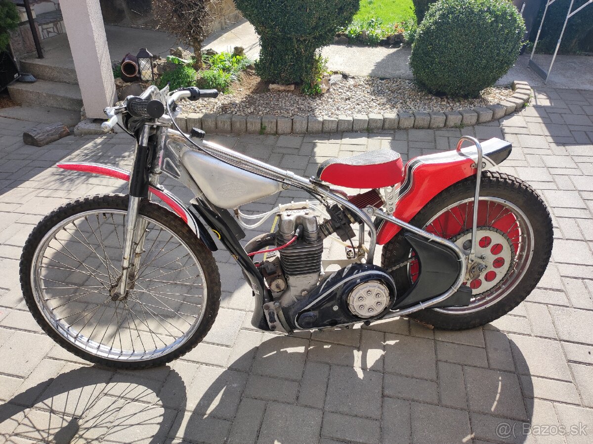 Jawa 987
