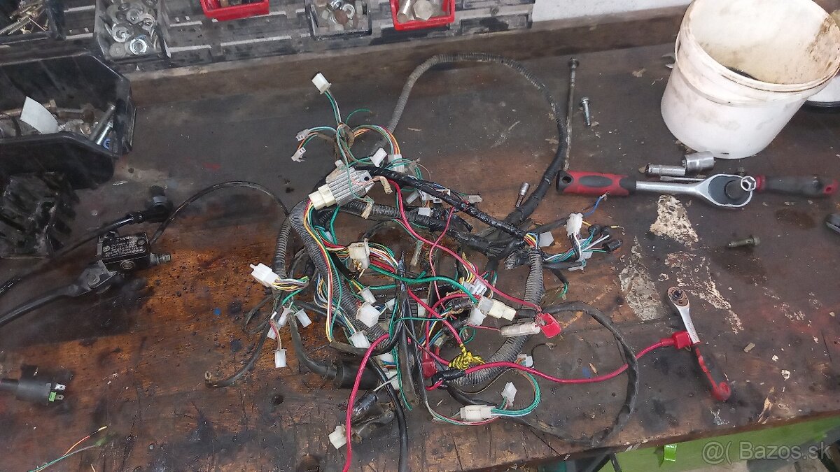 Predám komplet elektriku na čínsky skúter adamoto 50cc GY6