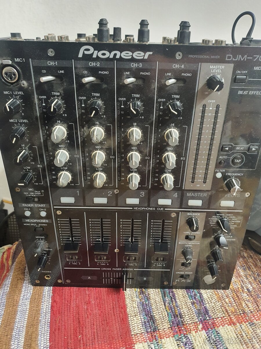 Pioneer djm 700