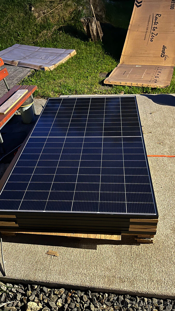 SOLÁRNE FOTOVOLTAICKÉ PANELY Jinko 480Wp čierný rám N-TYPE