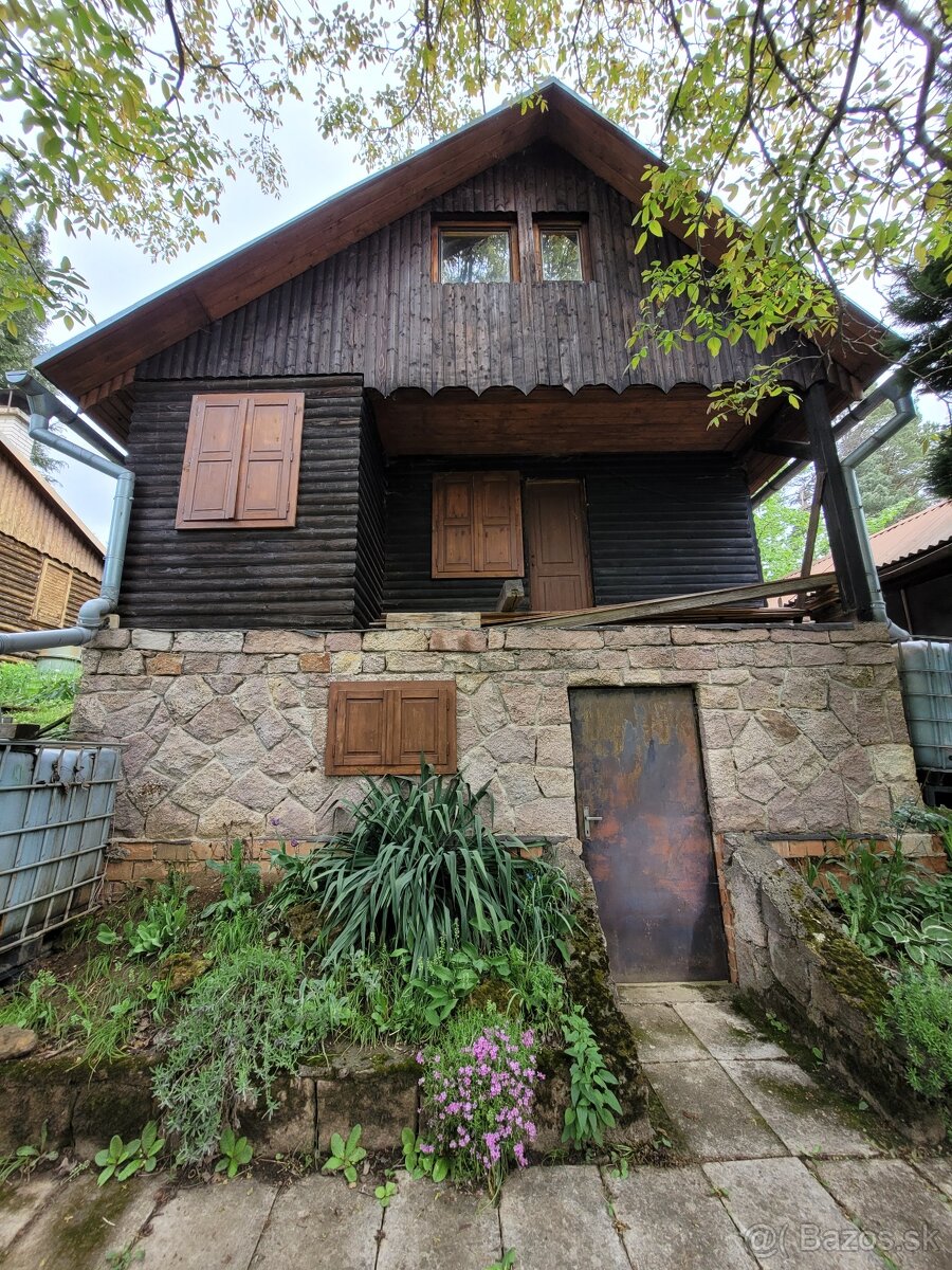 Chatka so záhradou Banská Bystrica