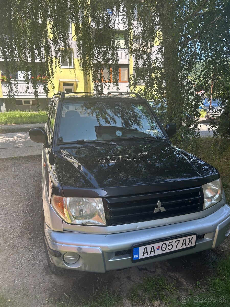Mitsubishi Pajero pinin