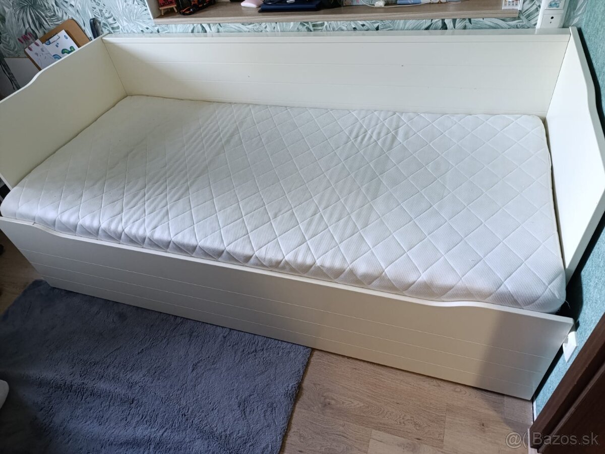 Posteľ ikea