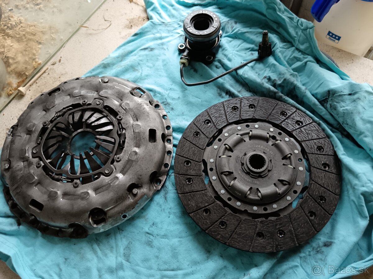 Spojka 1.9 tdi opel zafira