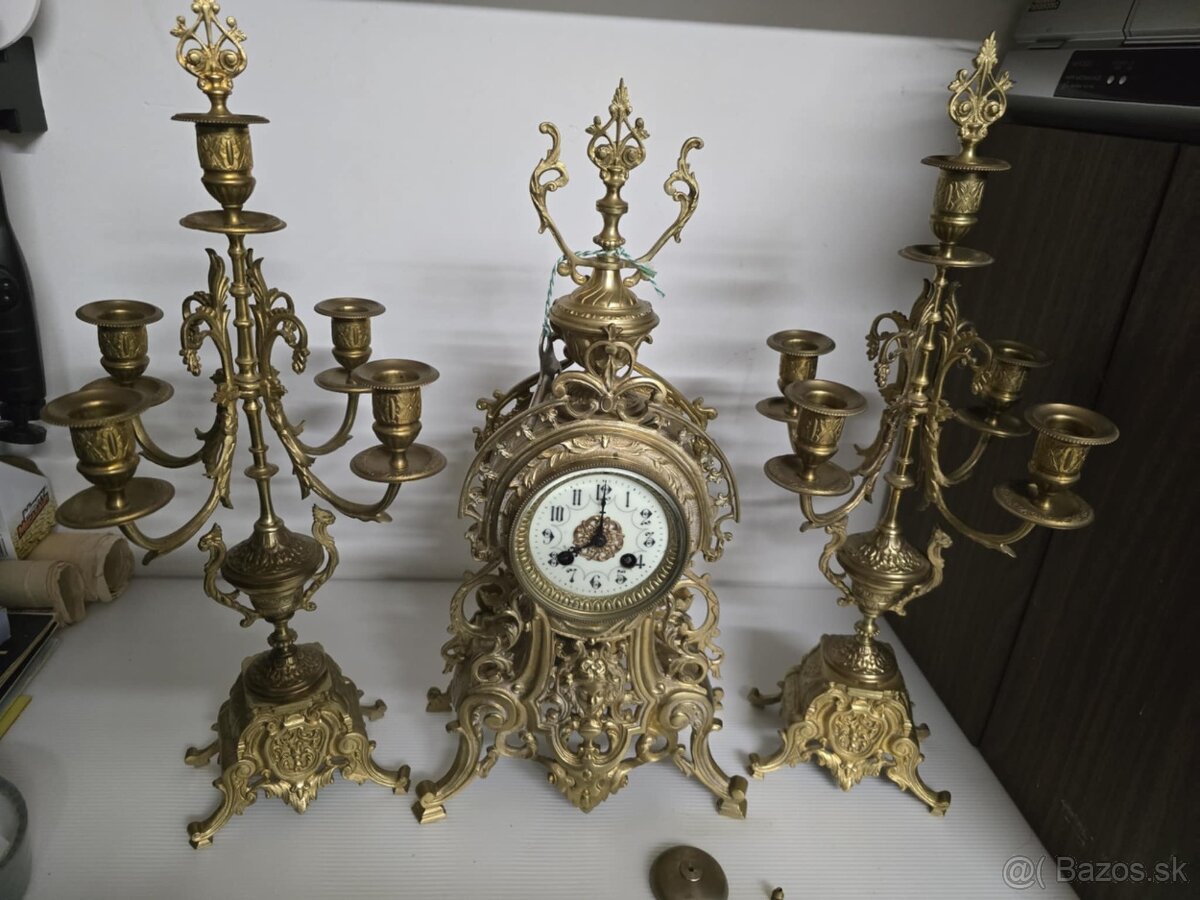 Starozitne krbove hodiny a svietniky.....cislo 13