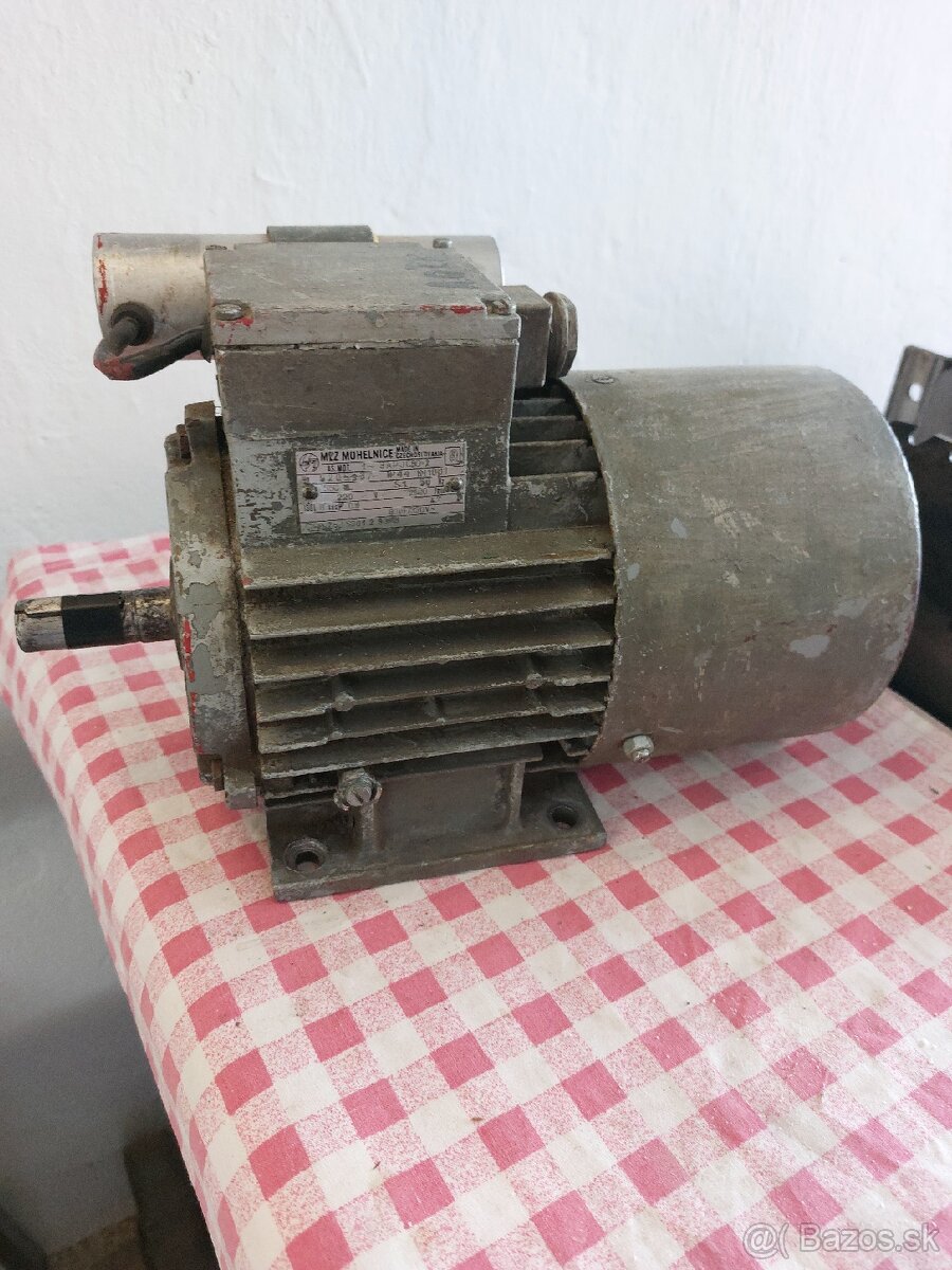 Elektricky motor