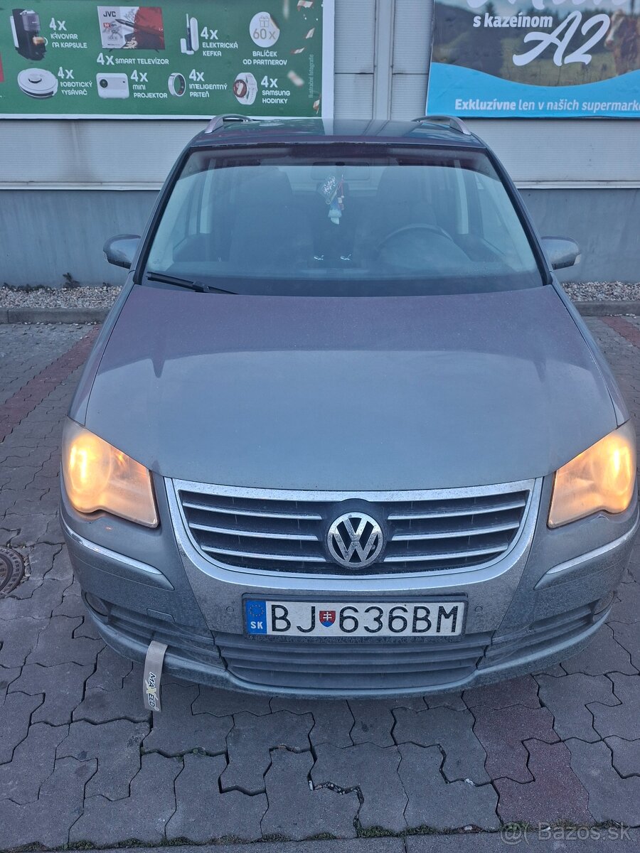 Volkswagen touran 2tdi 7miestny