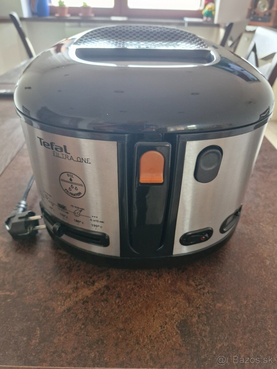 Fritovací hrniec zn. Tefal