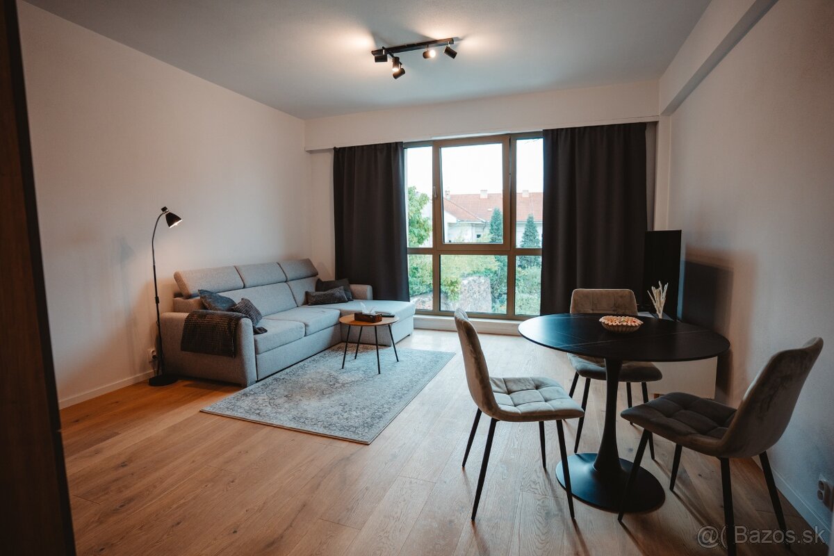 Na prenájom 2 izbový byt v centre Košíc