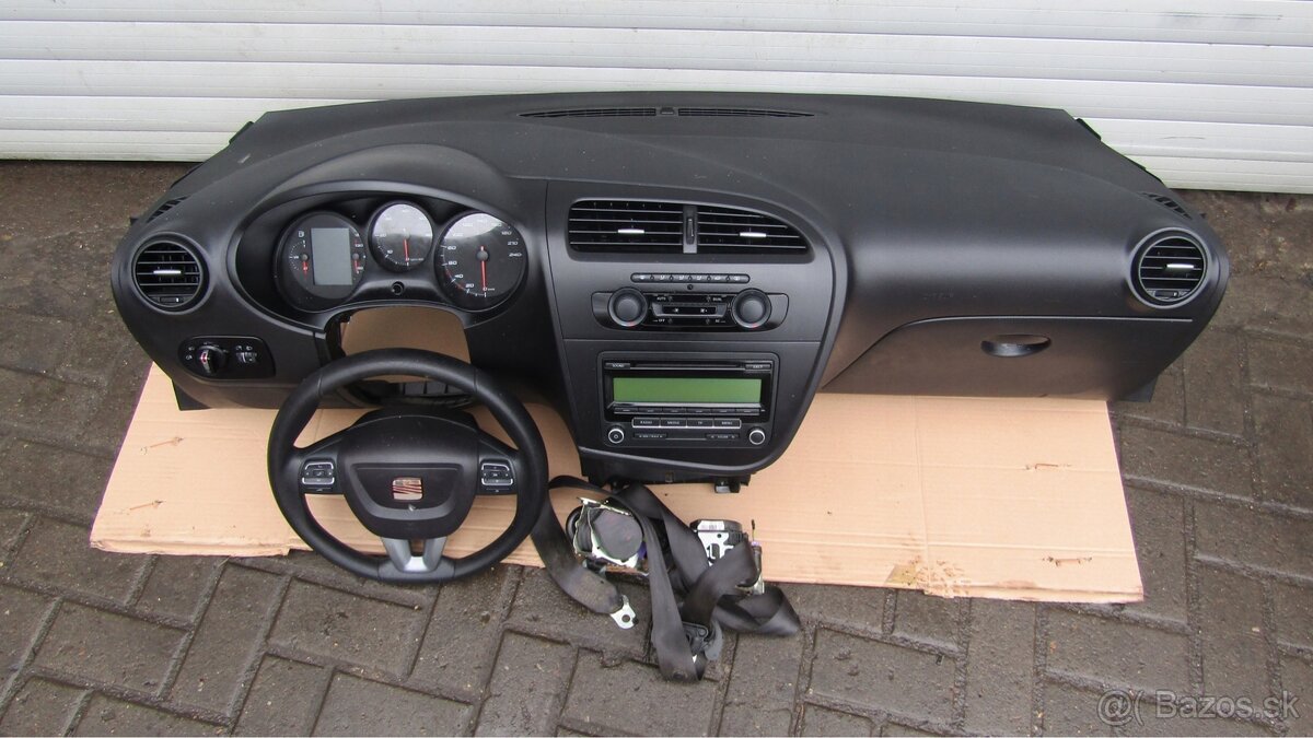 Predám komplet palubovku s airbagmi Seat Leon 2 1P