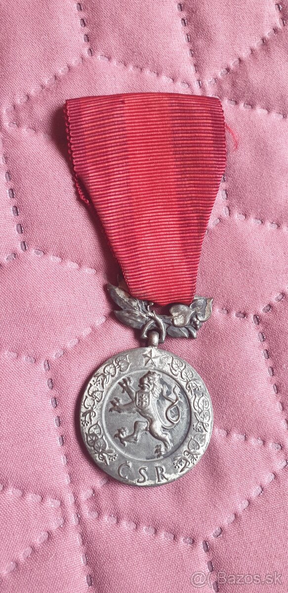 Predám vyznamenania CSLA