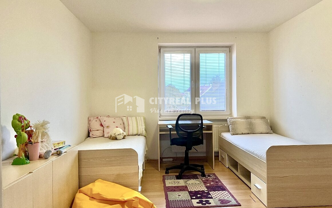 Ponúkame Vám na prenájom 3 izbový byt v centre mesta Nové Zá