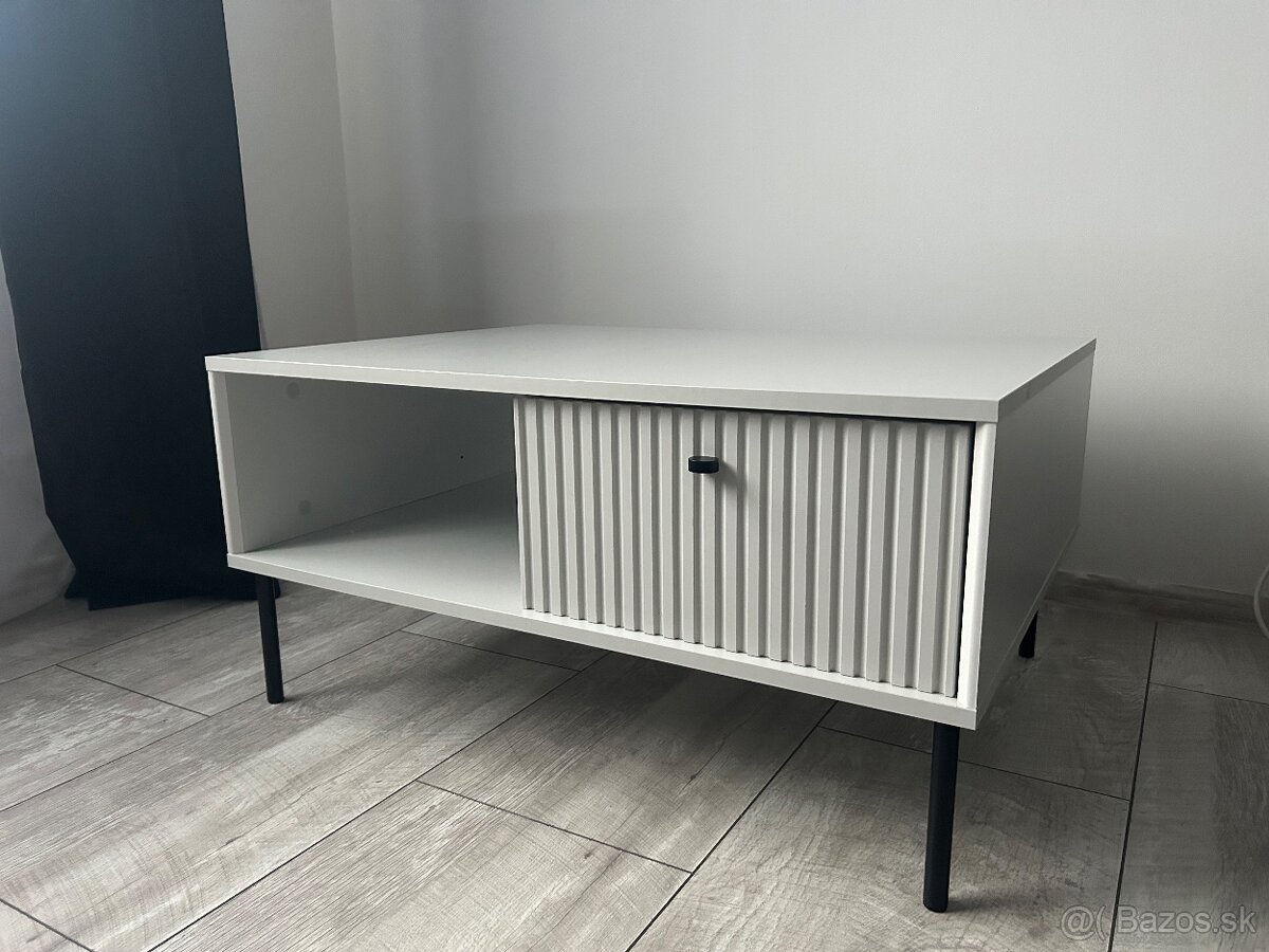 Konferenčný stolík