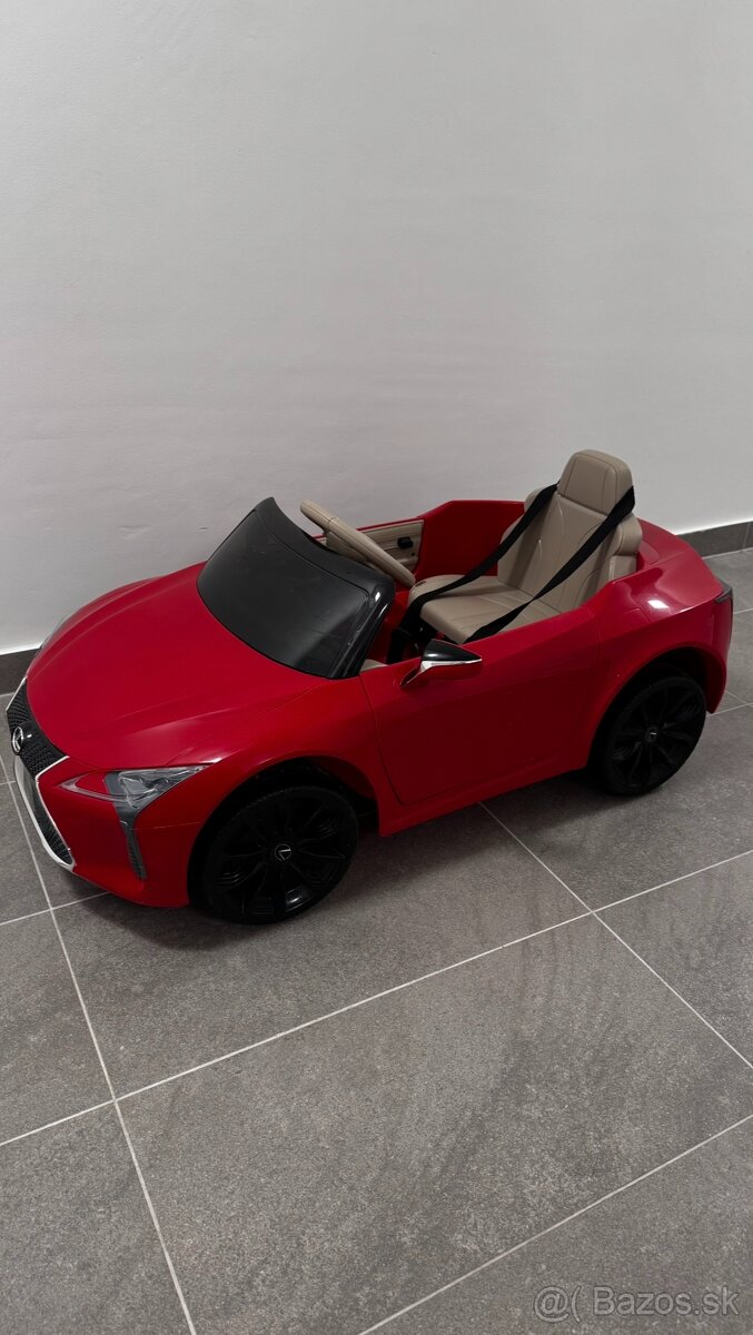 Detské elektrické auto