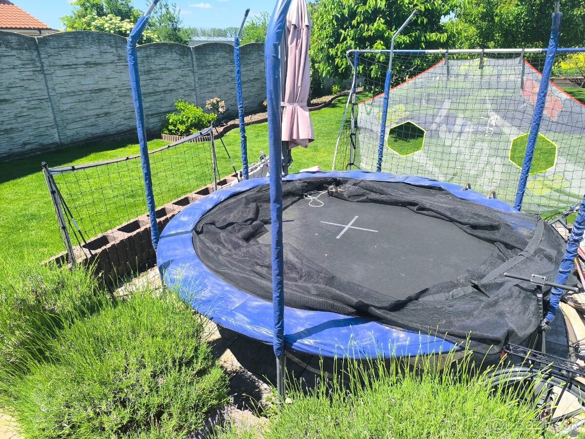 Darujem Trampolínu