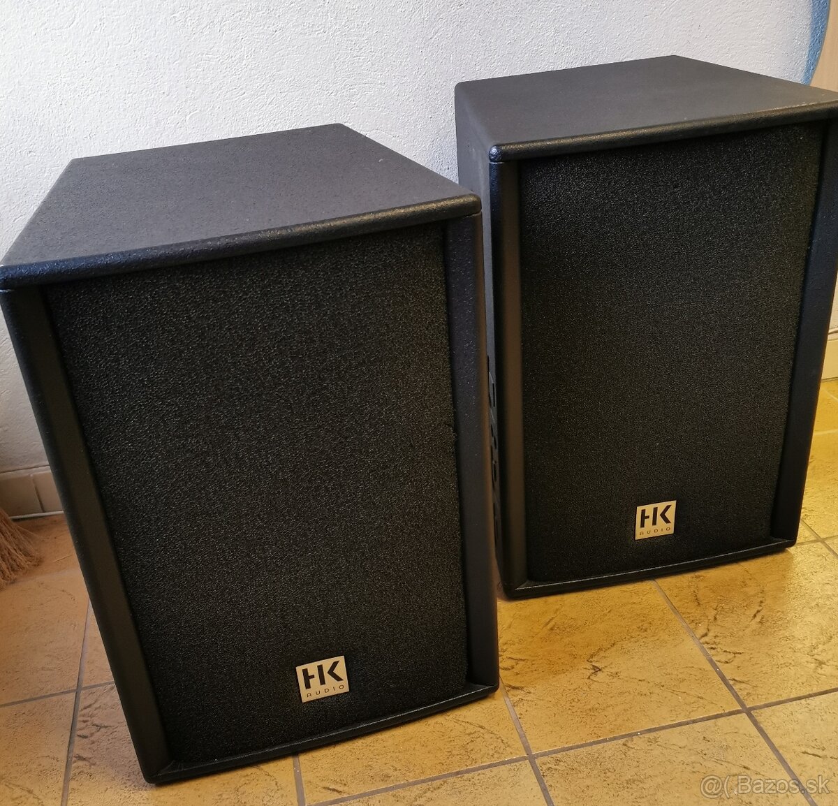 HK audio pro12