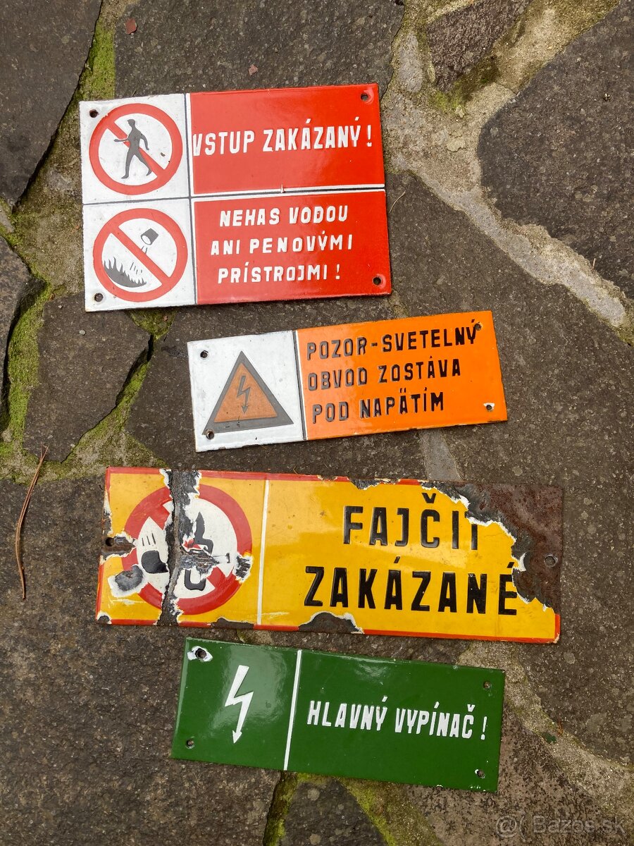 Predám staré kovové tabuľky