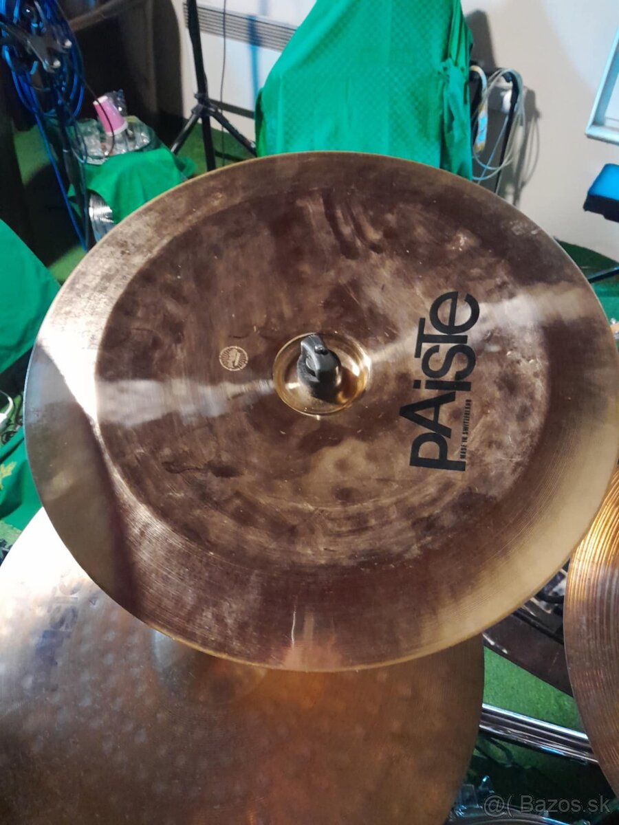 Paiste pst8 18" china