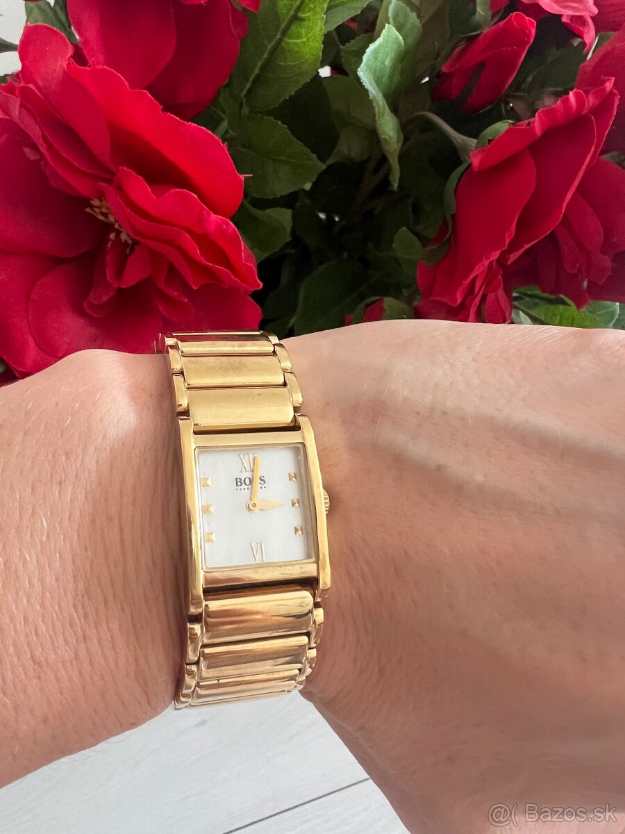 Hugo Boss zlaté hodinky dámske