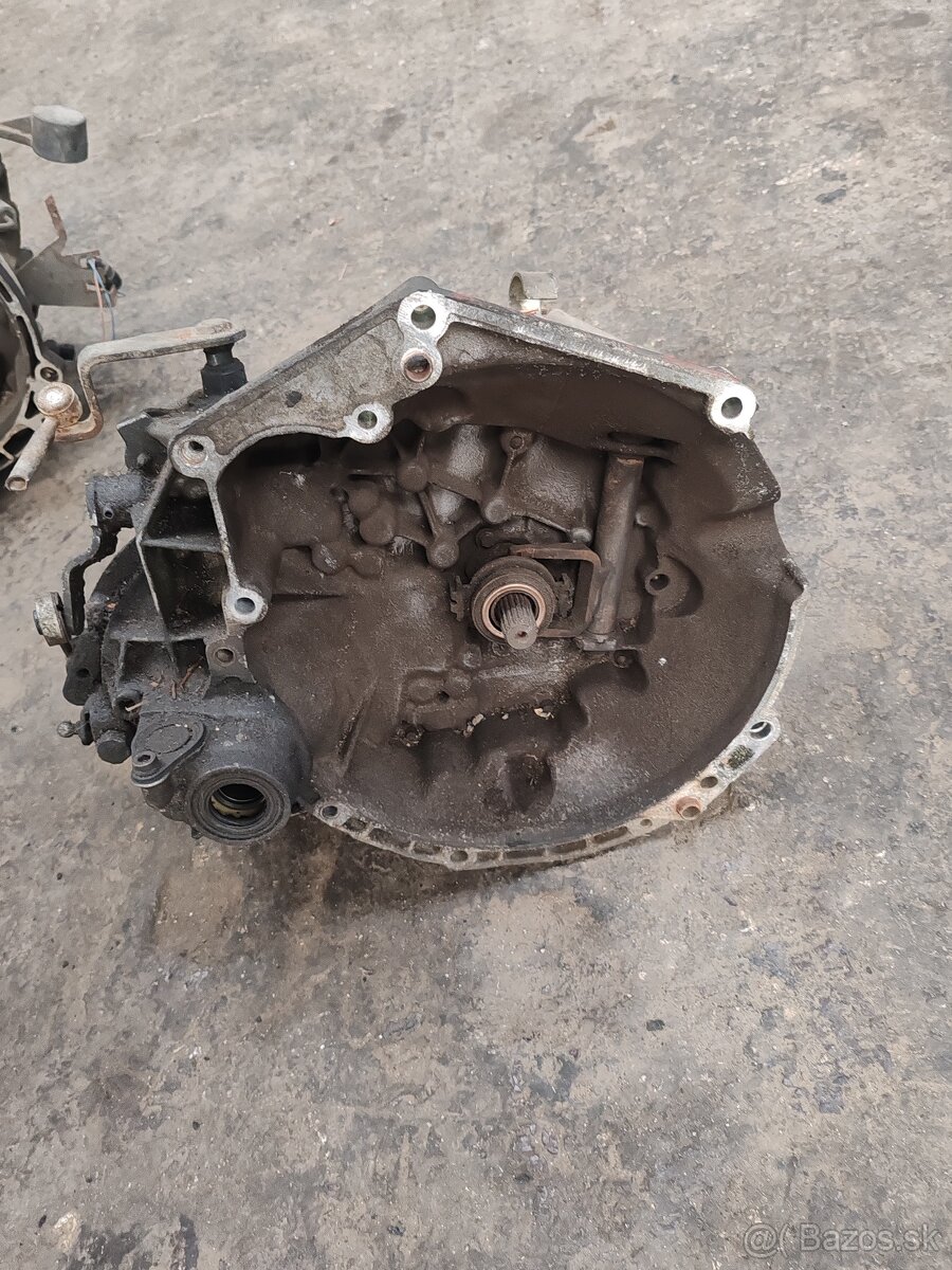 PREVODOVKA Peugeot 206 1.4i