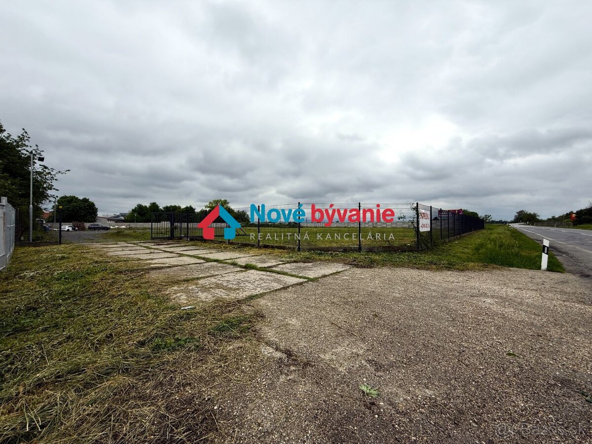 Predaj, oplotený priemyselný pozemok-Štúrovo(N174-14-FRAD)