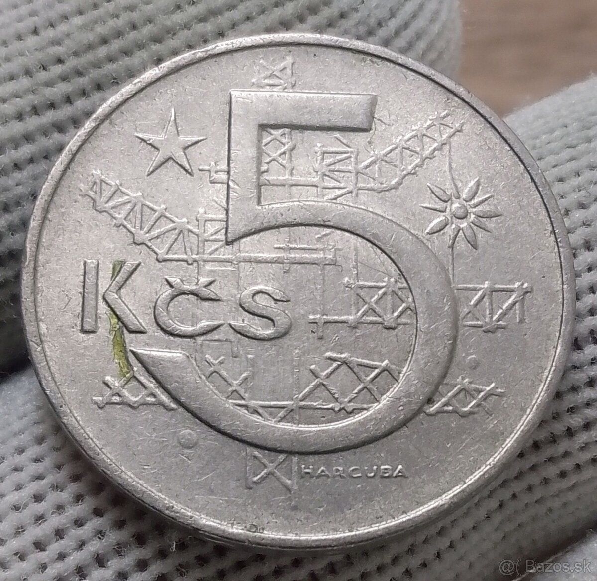 Československé 5 koruny.