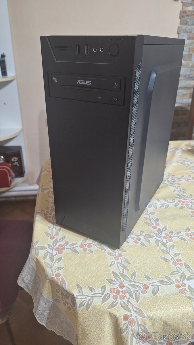výborny pc na prácu aj hry