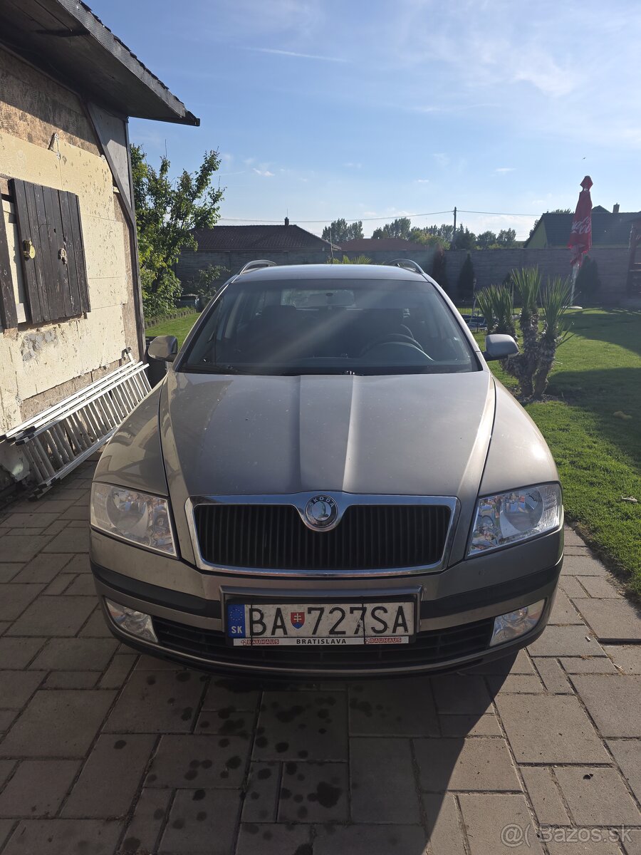 Škoda oktavia 2 1.6 Benzin Elegance