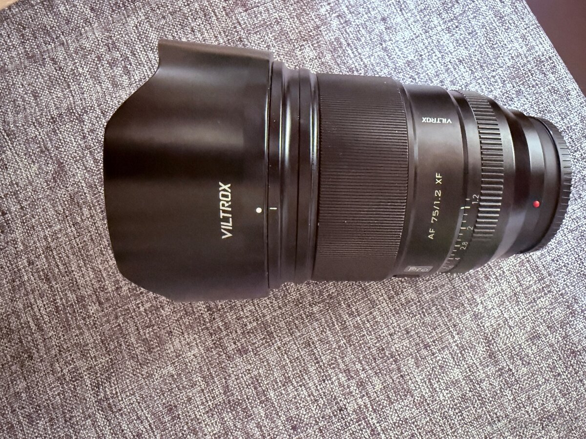 Viltrox 75mm 1.2 baj. Fuji X