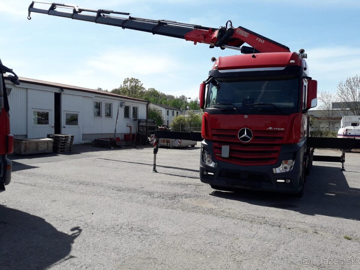 Autodoprava s hydraulickou rukou nosnosť až 13t. ruka až 16m