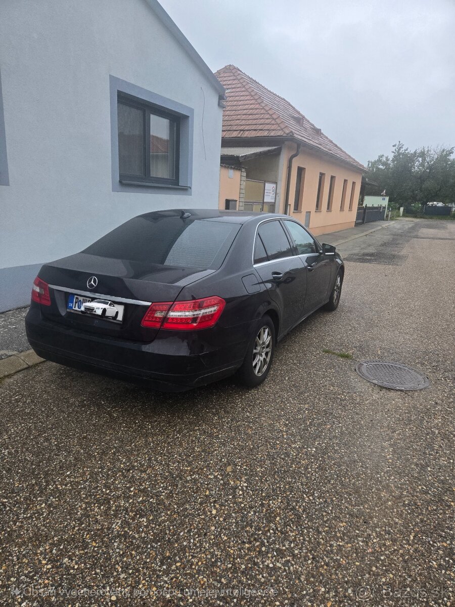 Predam Mercedes e 2013