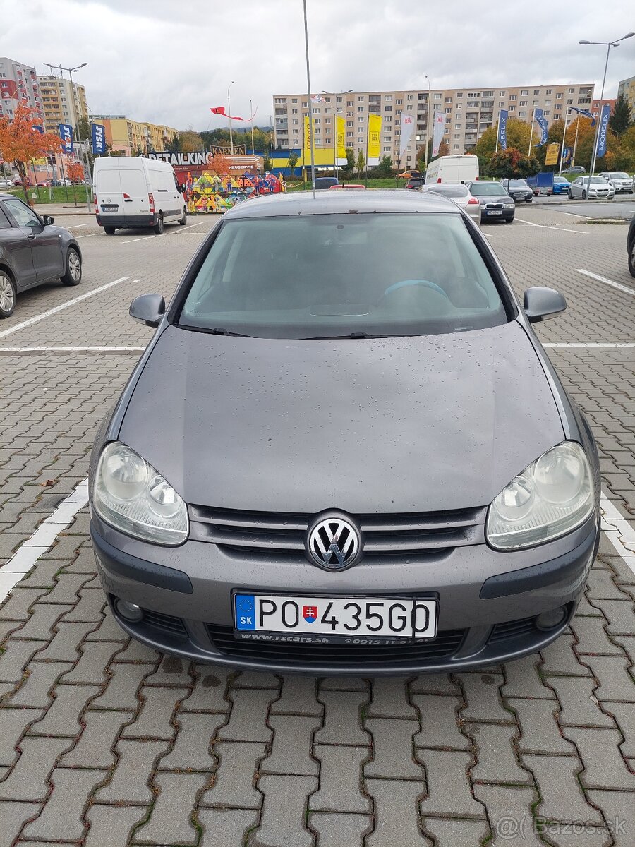 predam volkswagen golf 1.9 tdi, 66KW