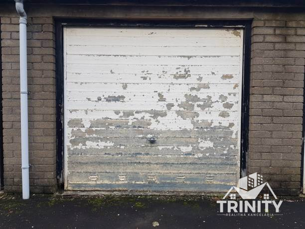 IBA U NÁS - Na prenájom garáž v meste Šurany