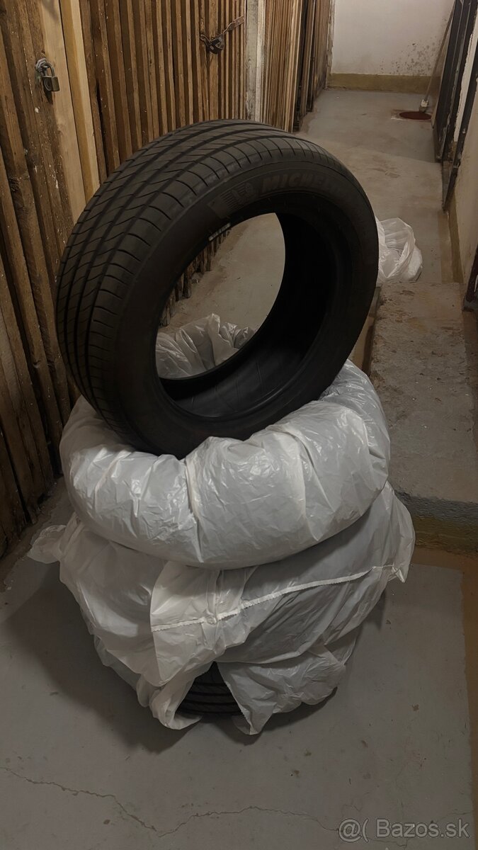 Predám sadu letných pneumatík Michelin Primacy 4 205/55/R16