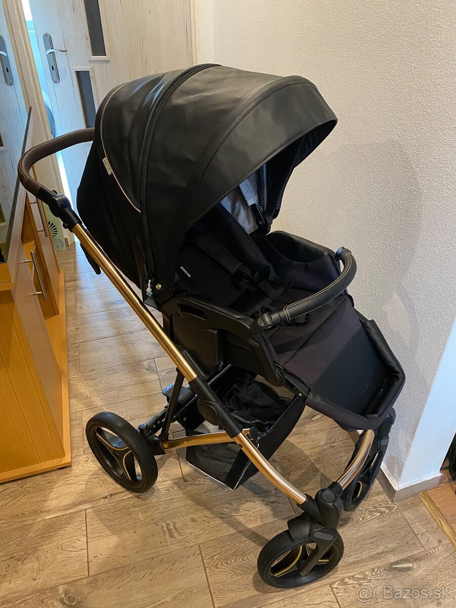 Bebetto Flavio Pro–čierny koženkový + 2 Cybex vajíčka