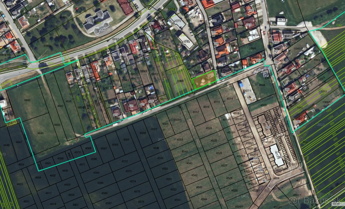 Stavebný pozemok , Dvorníky