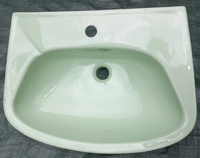 Keramické umývadlo