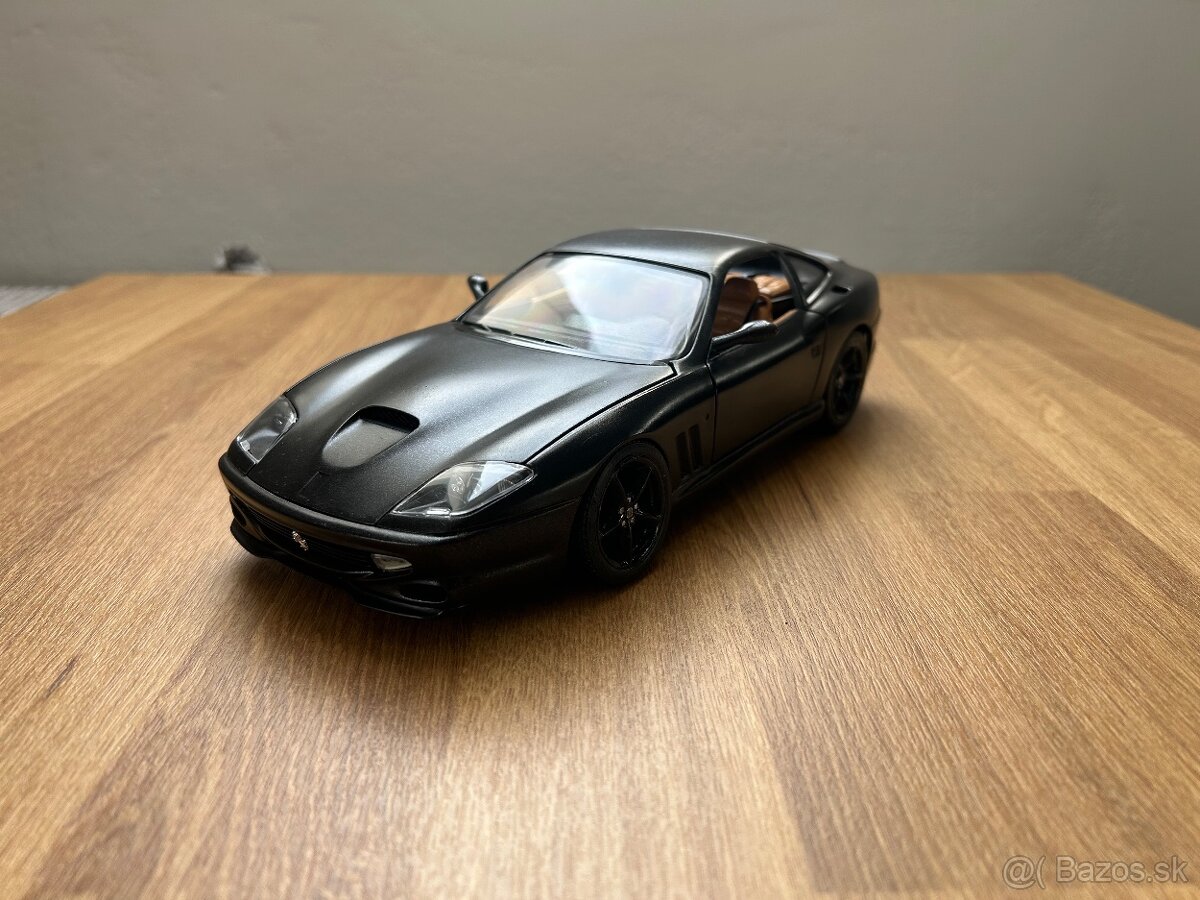 Ferrari 550 Maranello 1:18 Bburago