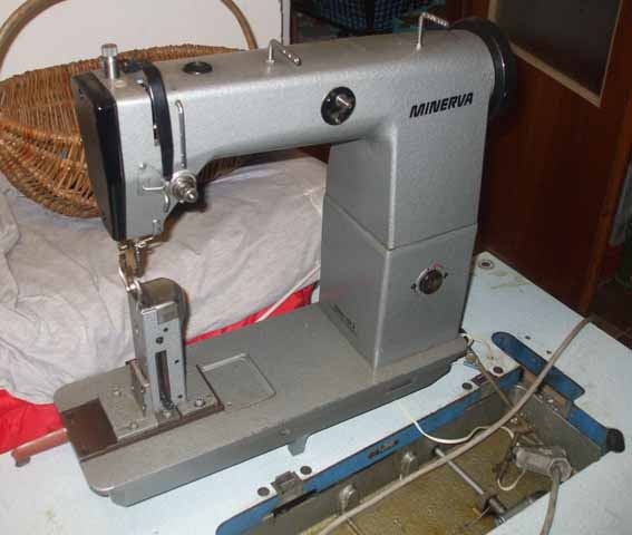 Stĺpový šijací stroj Minerva